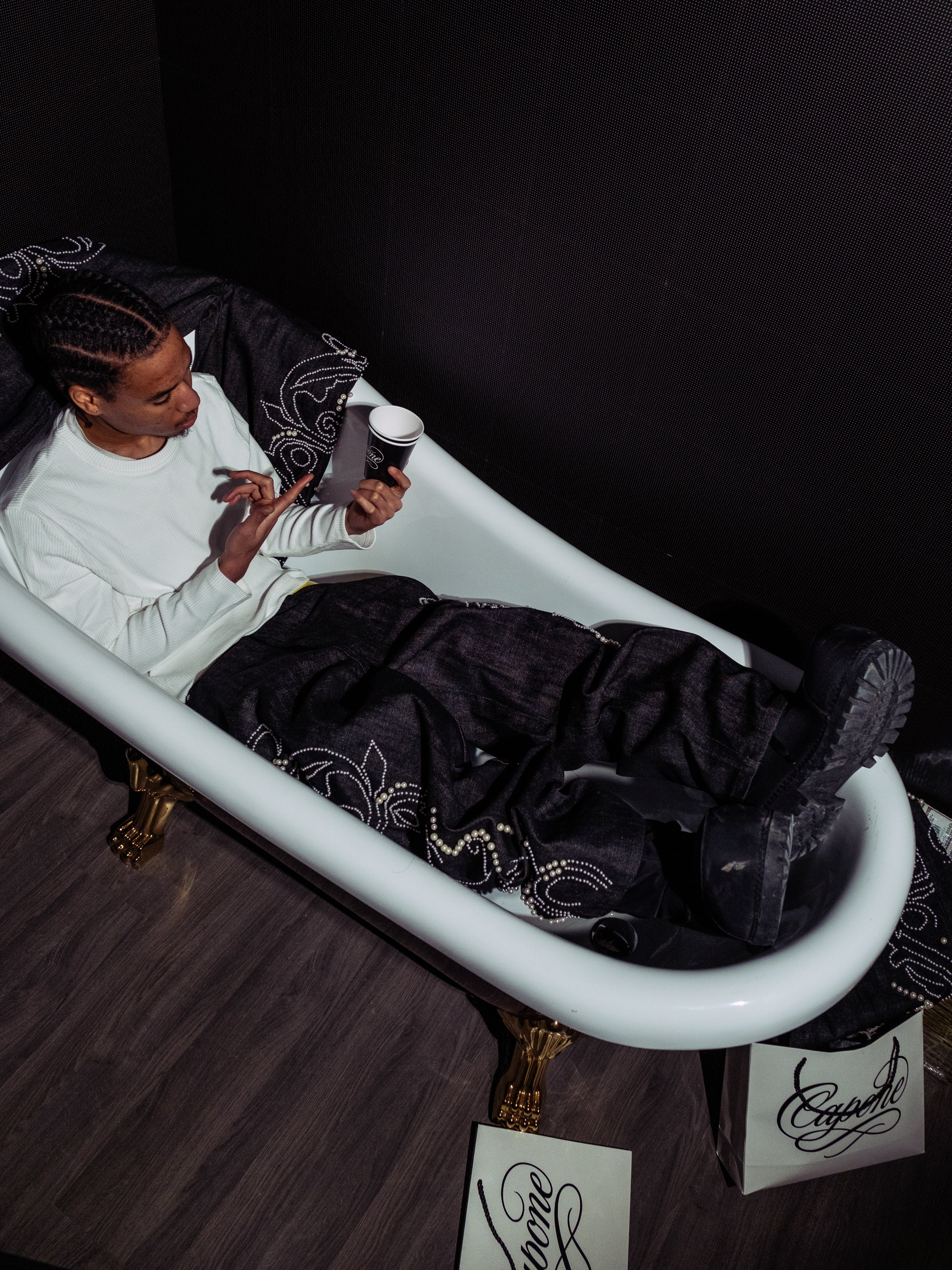 PEARL RAW DENIM [BLACK]